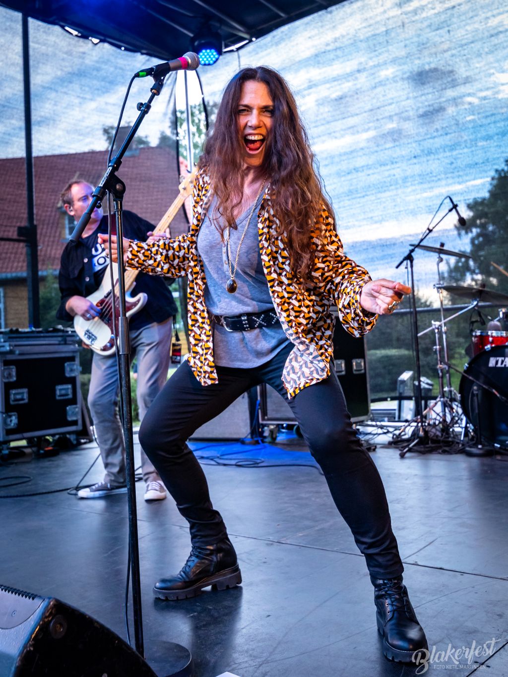 web_2022-08-19 Sari Schorr - BF-15